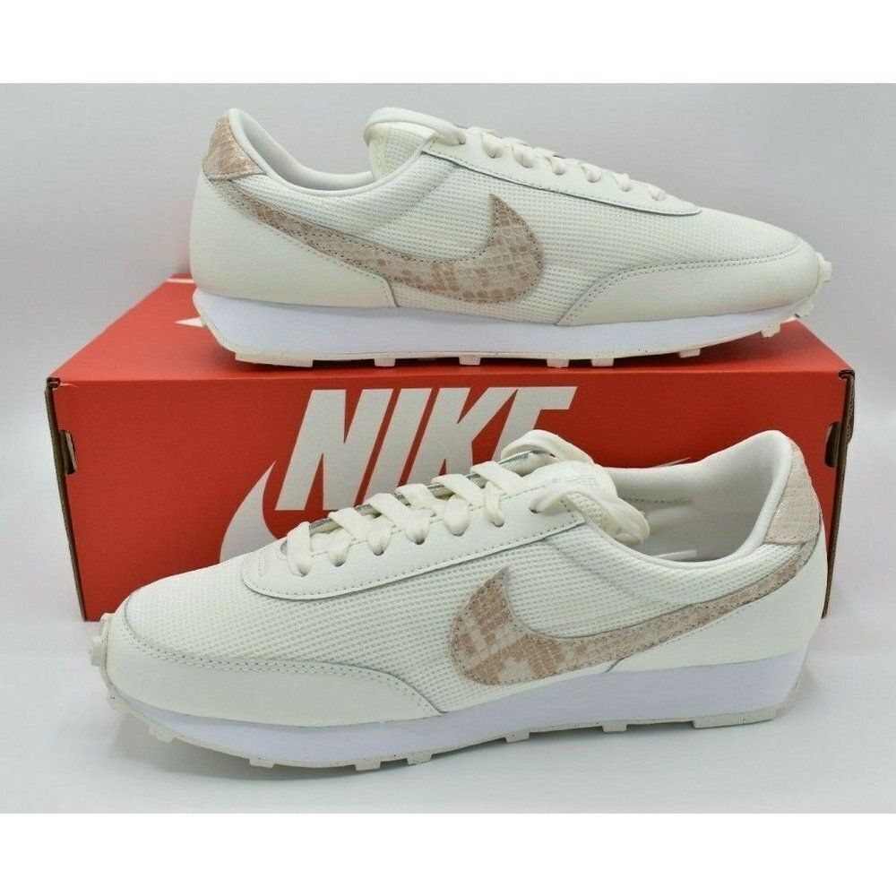 NWB Nike Womens Size 9.5 DBreak Sail Particle‎ Beige White Sneakers DH4262-100